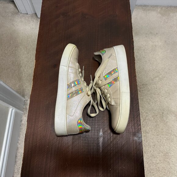 Charleston Shoe Co. Chessey Sneaker - Tan/Champagne/Metallic - Picture 4 of 12